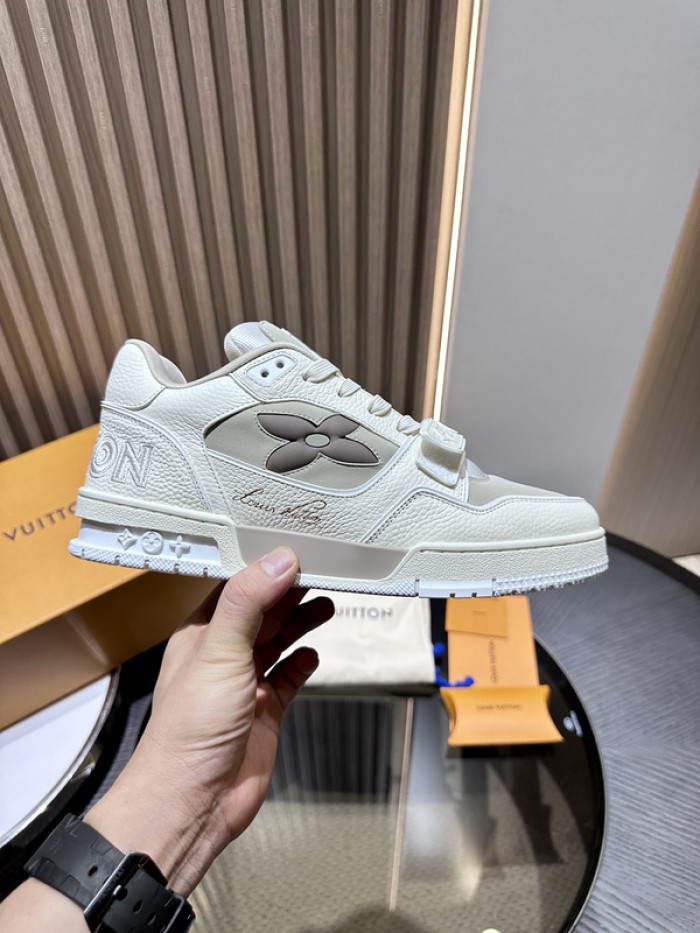 LOU1VTON SNEAKER