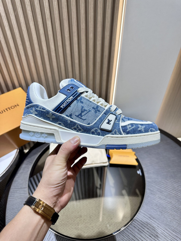 LOU1VTON SNEAKER