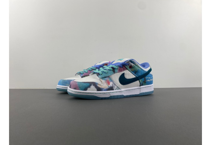 Futura Laboratories x Nike SB Dunk Low FL HF6061-400