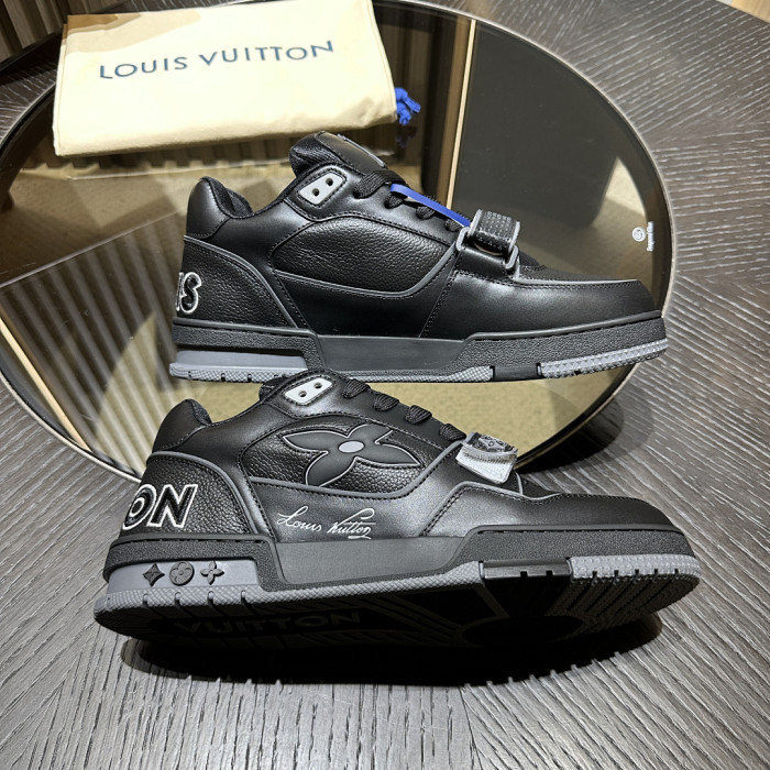 LOU1VTON SNEAKER