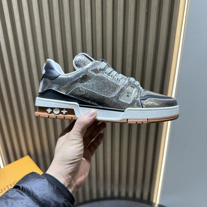 LOU1VTON SNEAKER