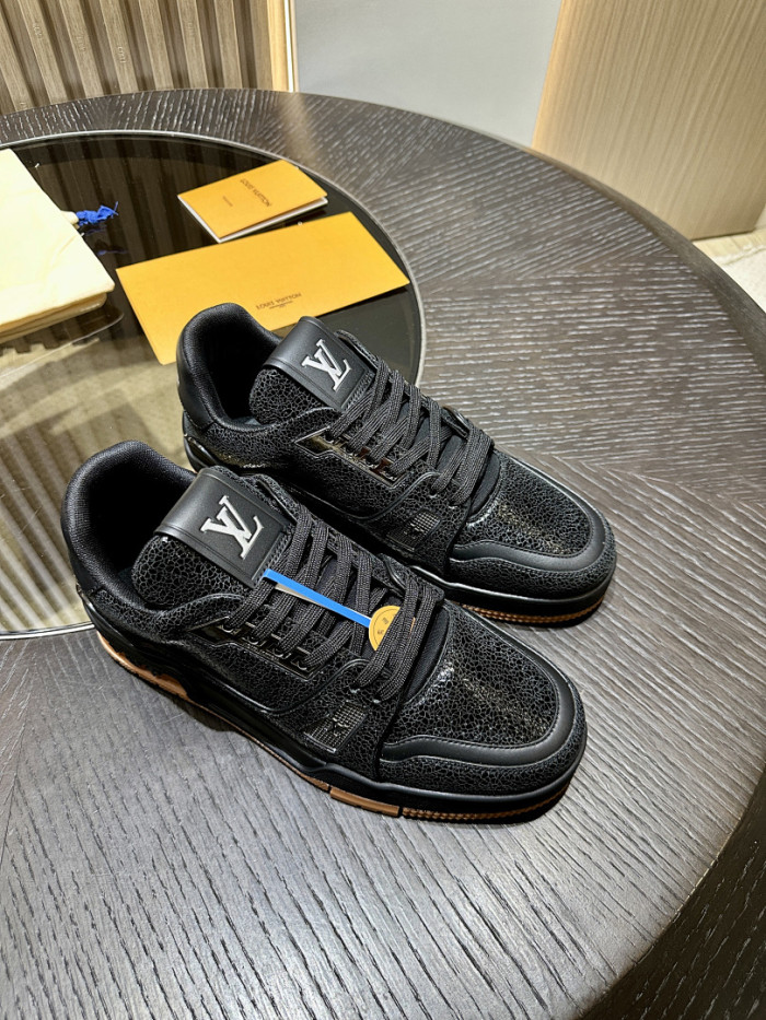 LOU1VTON SNEAKER