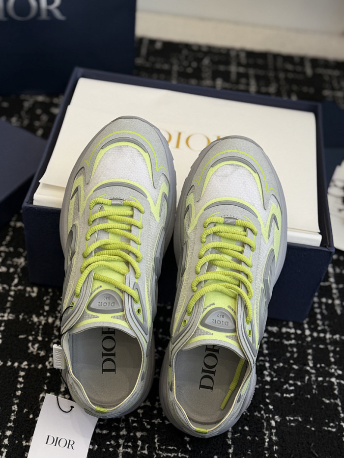 D1OR B30 SNEAKER