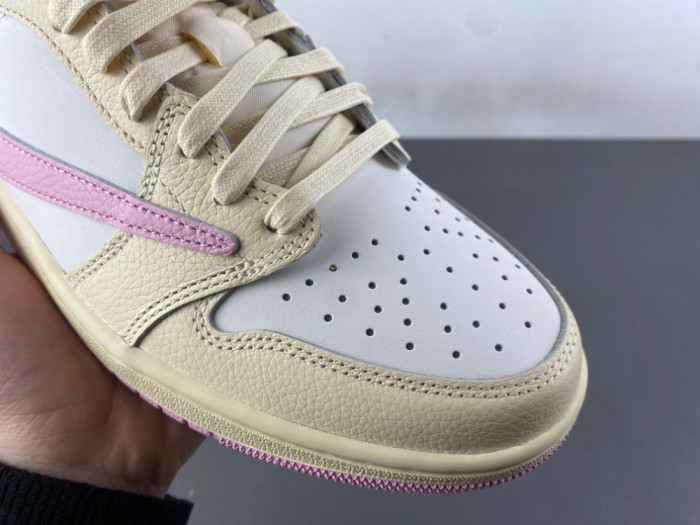 Travis Scott x Air Jordan 1 Low OG IQ7604-100