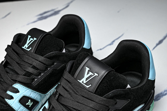 LOU1VTON SNEAKER