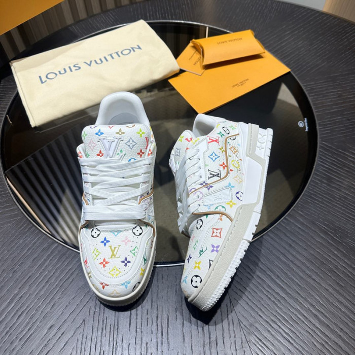 LOU1VTON SNEAKER