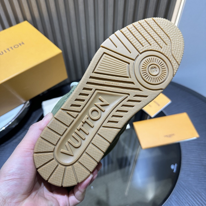 LOU1VTON SNEAKER