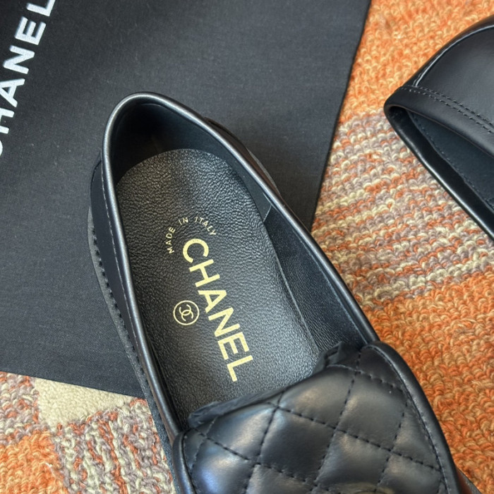 Ch**el loafer