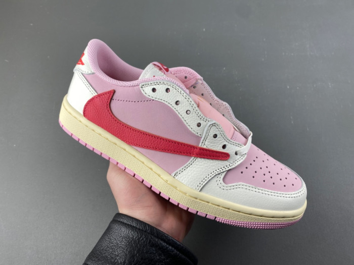 Travis Scott x Air Jordan 1 Low OG IQ7604-101