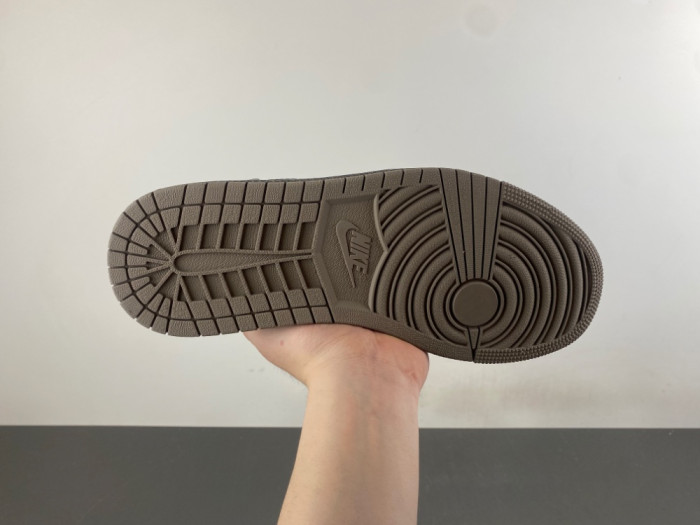 Air Jordan 1 Low IB7109-005