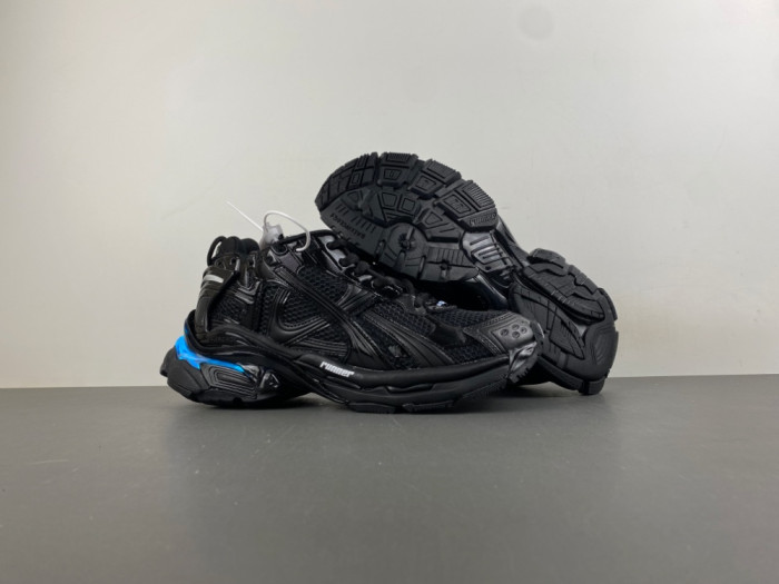 BLCG RUNNER SNEAKER (LED)