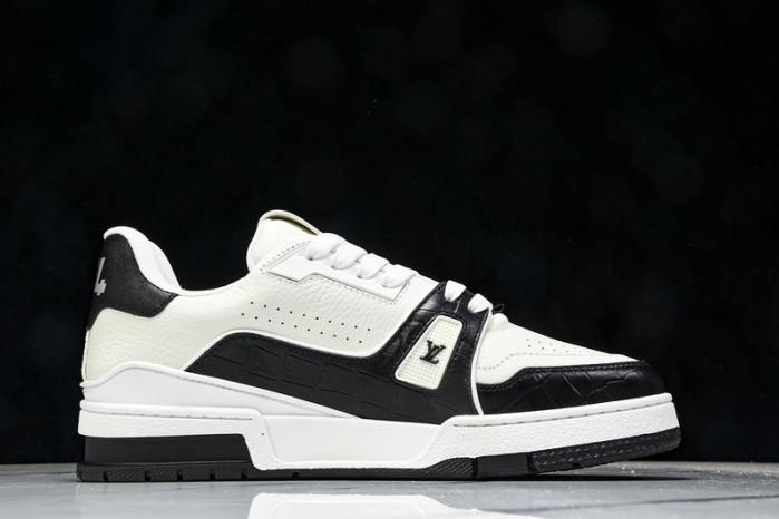 LOU1VTON SNEAKER
