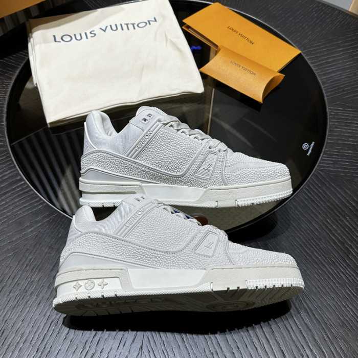 LOU1VTON SNEAKER