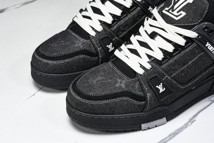 LOU1VTON SNEAKER