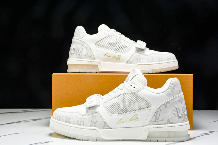 LOU1VTON SNEAKER