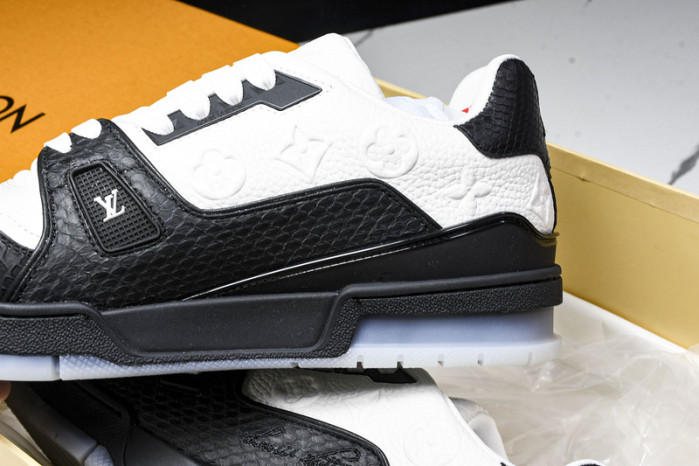 LOU1VTON SNEAKER
