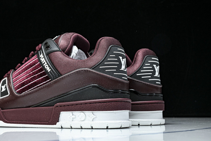 LOU1VTON SNEAKER