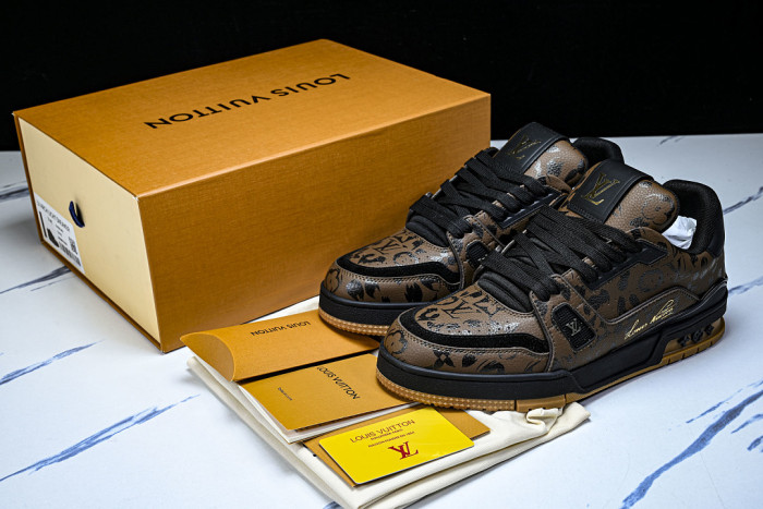 LOU1VTON SNEAKER