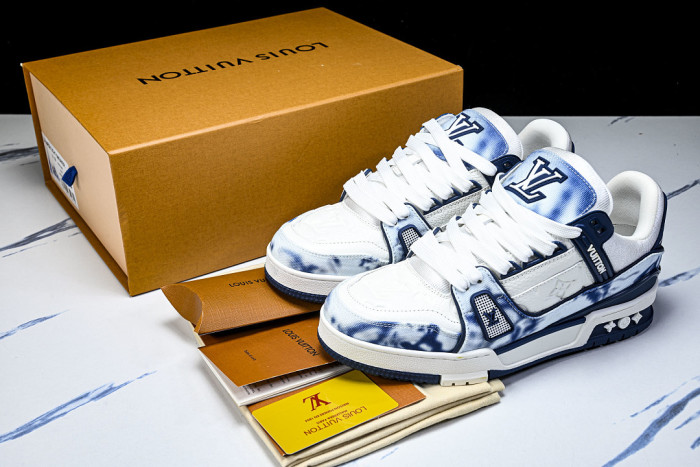LOU1VTON SNEAKER