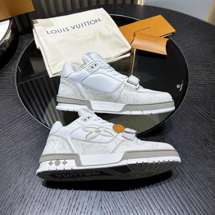 LOU1VTON SNEAKER