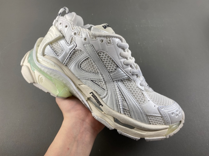 BLCG RUNNER SNEAKER (LED)