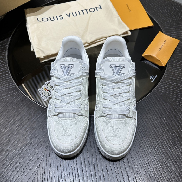 LOU1VTON SNEAKER