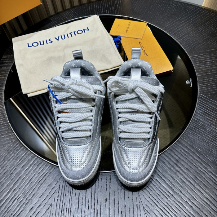 LOU1VTON SNEAKER