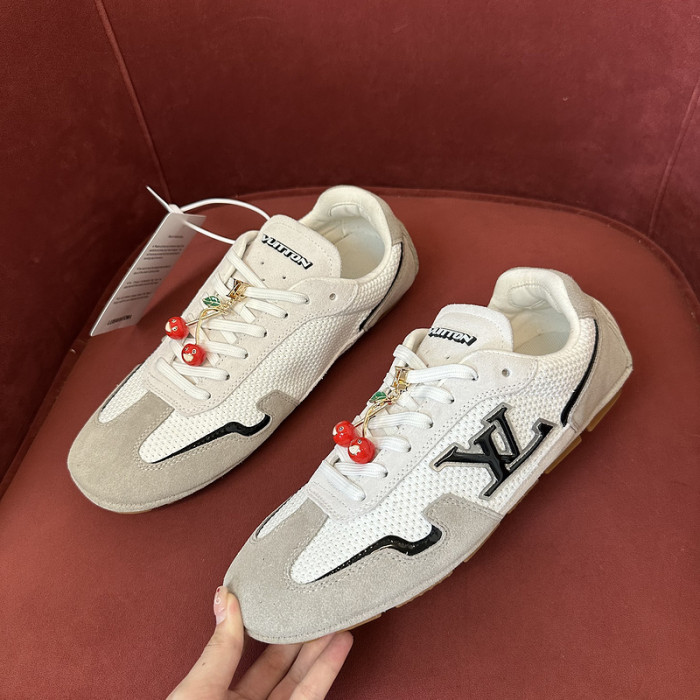 LOU1VTON SNEAKER
