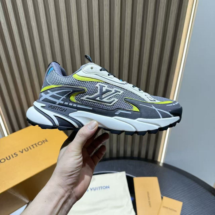 LOU1VTON SNEAKER