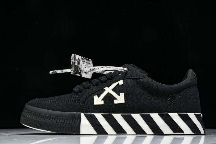 OFF-WHITE Canvas Sneaker