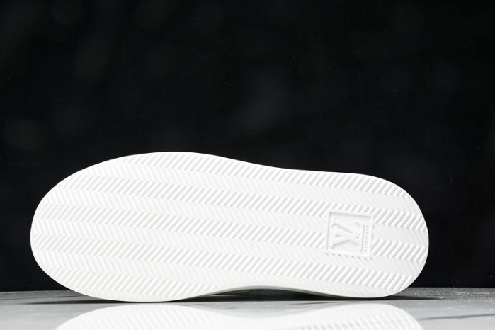 LOU1VTON SNEAKER