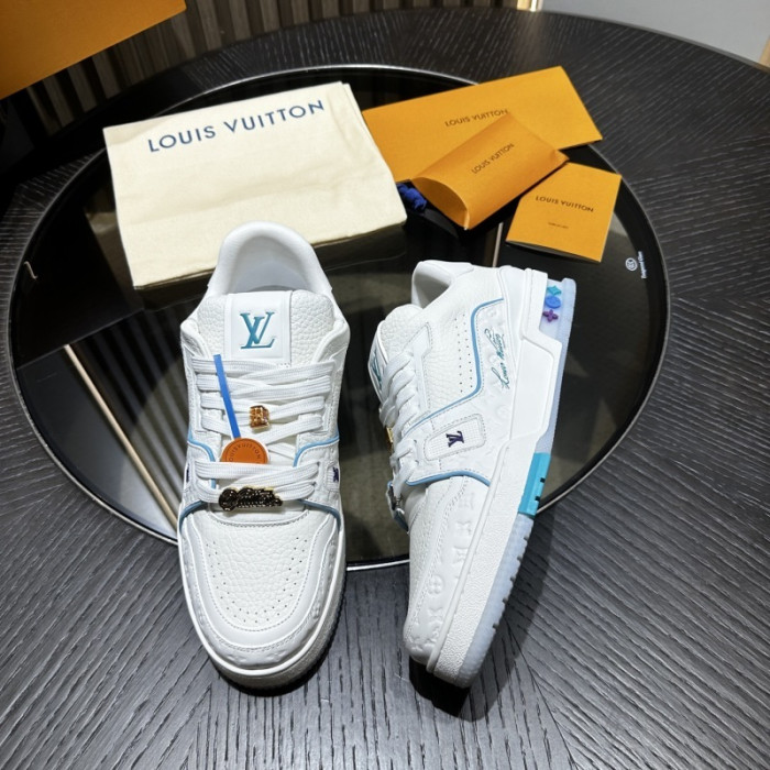 LOU1VTON SNEAKER