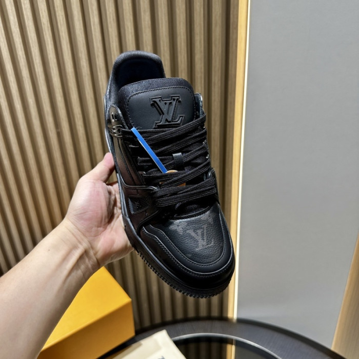 LOU1VTON SNEAKER