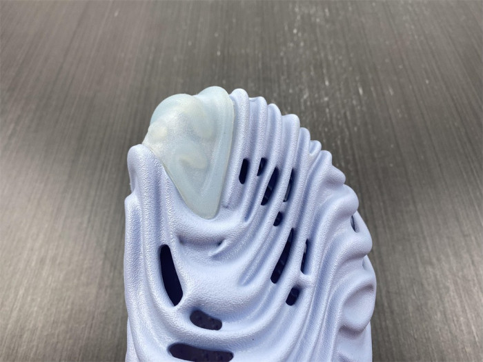 Cr*0*s pollex clog by salehe bembury urchin