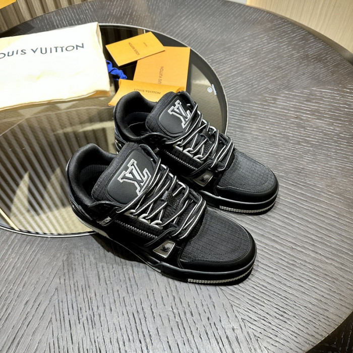 LOU1VTON SNEAKER