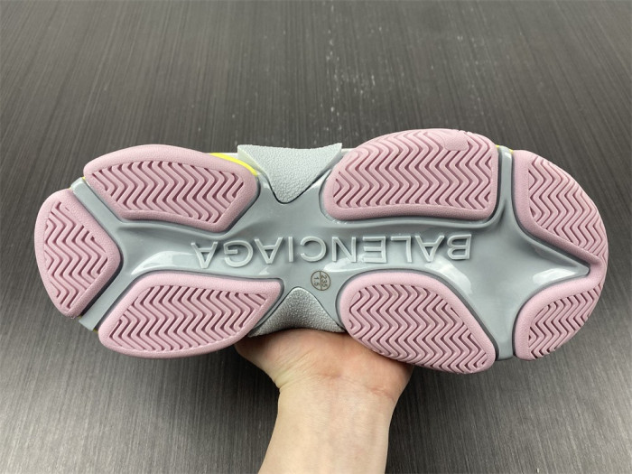 blc* triple s trainer