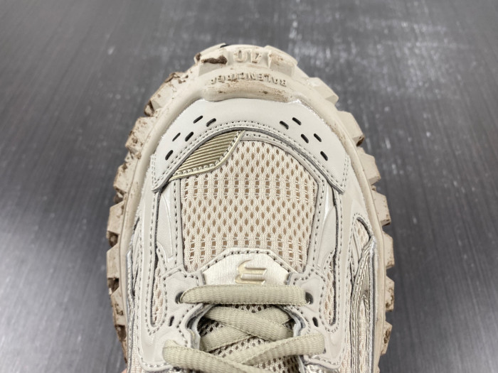 blc* defender sneaker