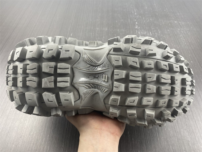 blc* defender sneaker