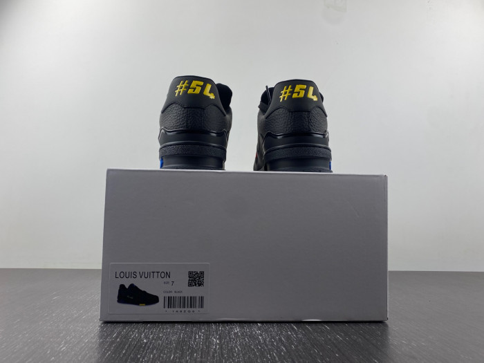 LOU1VTON trainer (EU47)