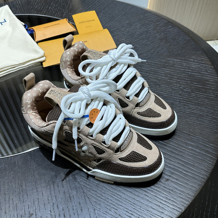 LOU1VTON SNEAKER