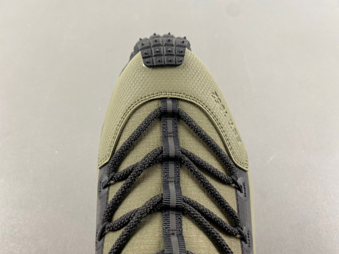 Moncler Trailgrip Lite 2 Sneakers MC-005