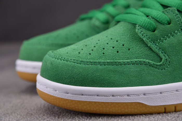 nike sb dunk low st. patrick