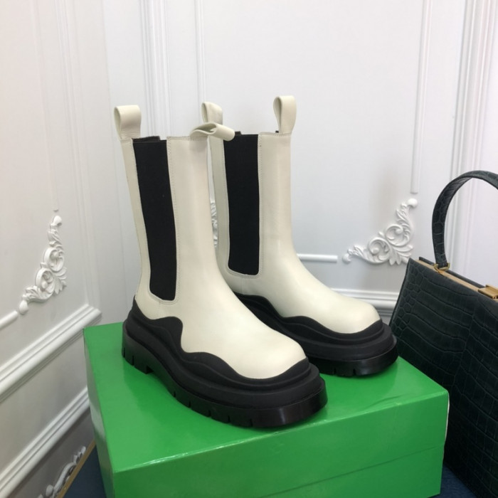 botteg*Ve*ne*ta tire leather ankle boots