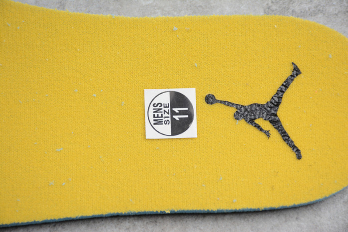 Air Jordan 1 Retro Mid 