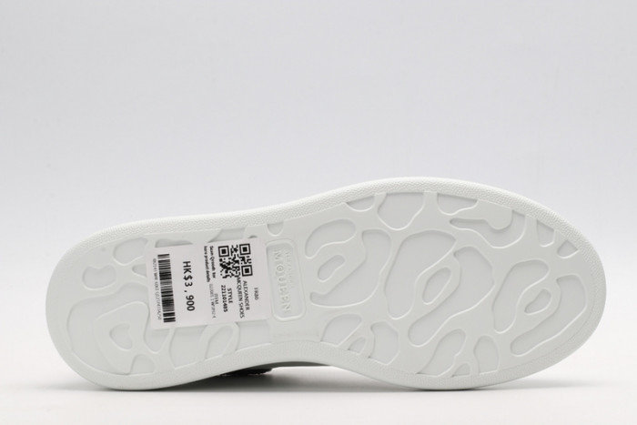 Mcqv*en oversized sneaker