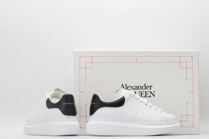 Mcqv*en oversized sneaker