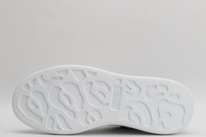 Mcqv*en oversized sneaker