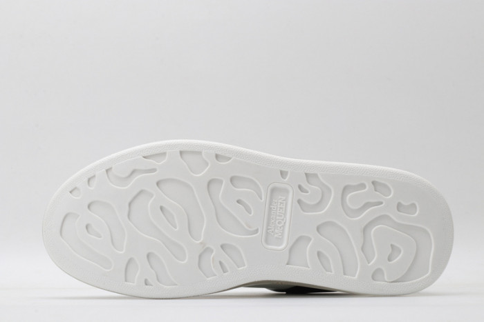 Mcqv*en oversized sneaker