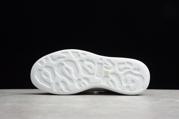 Mcqv*en oversized sneaker