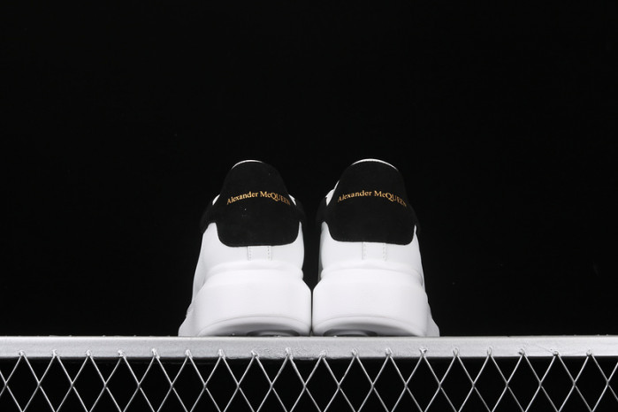 Mcqv*en oversized sneaker